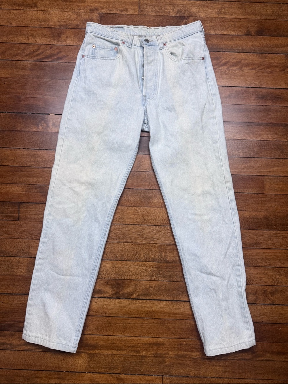 Vintage Levi’s 1989 501 Light Wash Button Up Fly Size 32/32 Rare Blank Tab